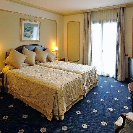 Roger De Llúria Hotel 4*