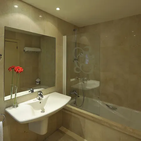 로저 데 루리아 호텔