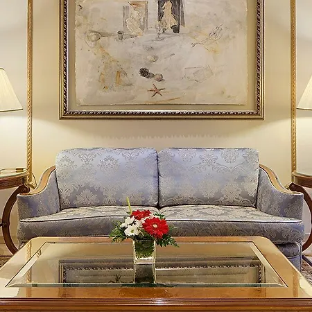 Roger De Llúria Hotel