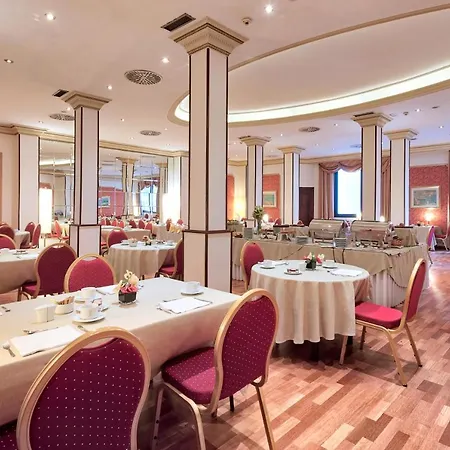 ロジャー デ ジュリア ホテル 4*