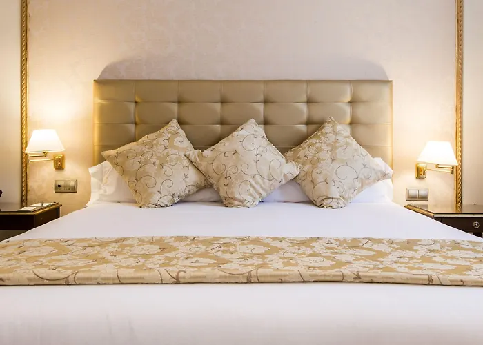 ホテル ロジャー デ ジュリア 4*