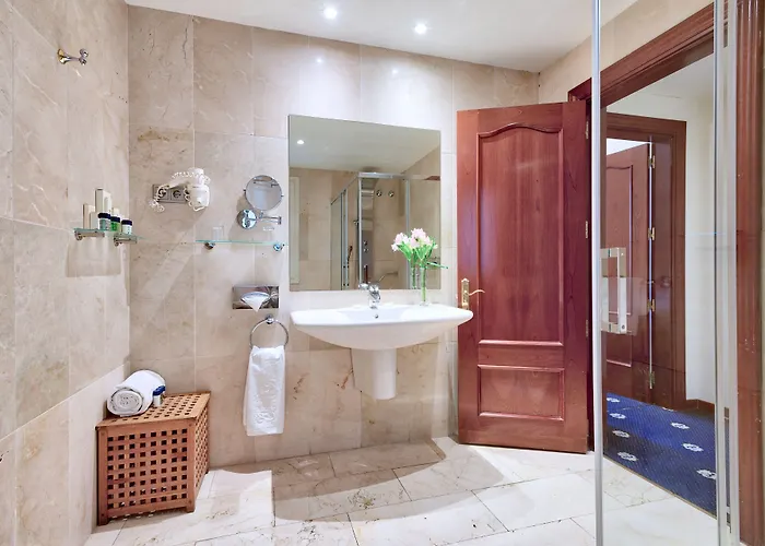 ホテル ロジャー デ ジュリア 4*