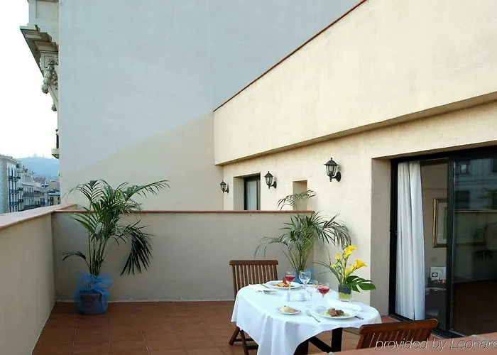 ロジャー デ ジュリア 4*