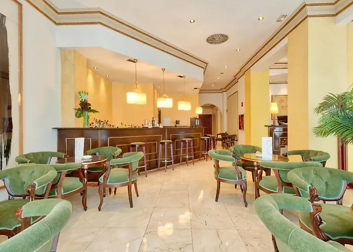 ホテル ロジャー デ ジュリア