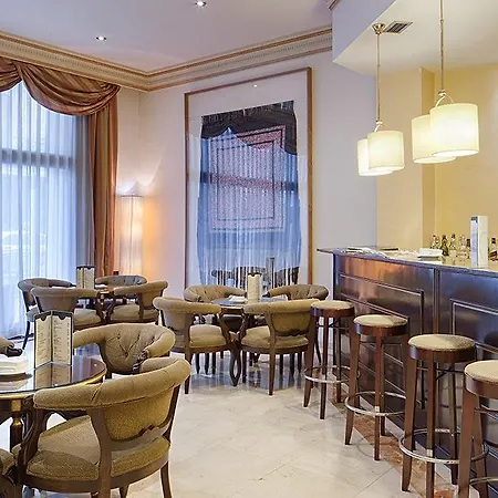 Roger De Lluria Otel Barselona