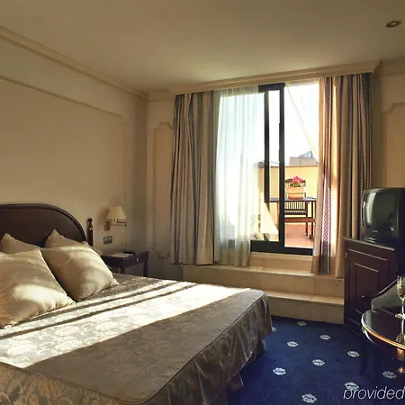 Roger De Lluria Hotel