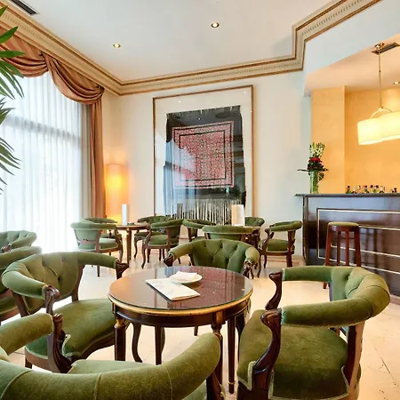 Hotel Roger De Lluria